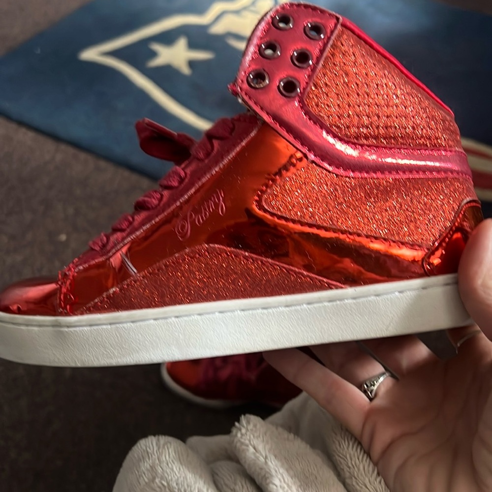 Pastry dance sneakers